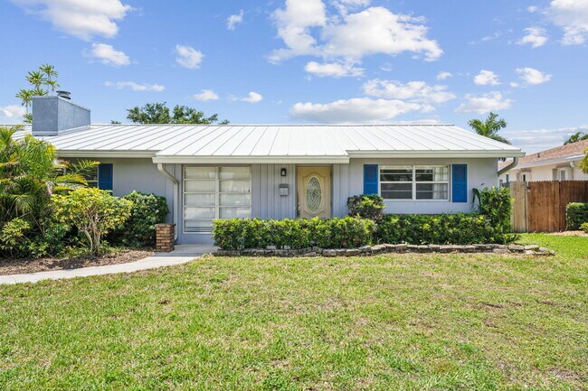 Foto del edificio - 4194 Honeysuckle Ave