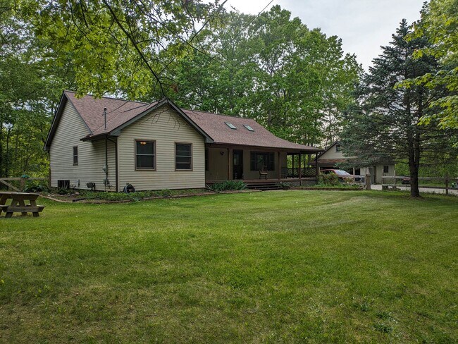 Building Photo - 5166 Chilson Rd
