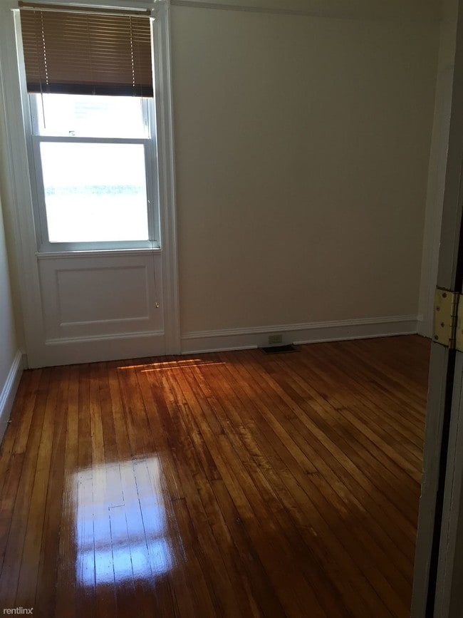 Building Photo - 8 br, 3 bath Apartment - 76 Taylor Ave