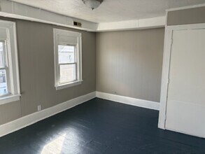 Building Photo - 104 Steuben St
