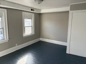 Building Photo - 104 Steuben St
