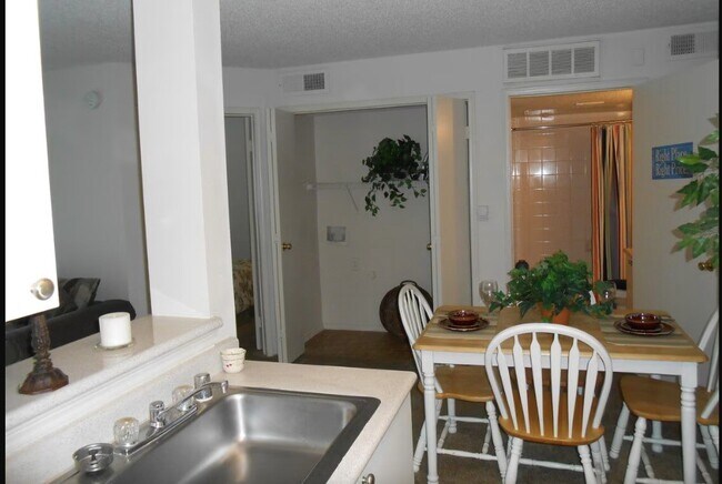 Foto del edificio - 1400 Eldorado Pkwy