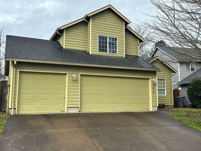 Foto del edificio - 3012 NE Glacier Way