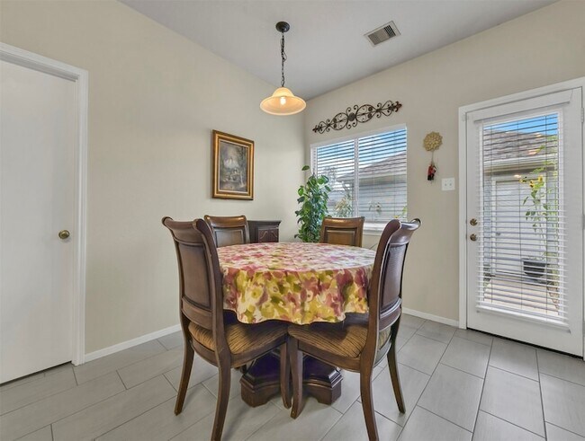 Foto del edificio - 21879 Mossy Field Ln