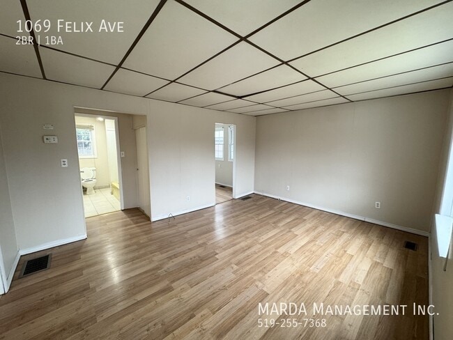 Building Photo - COZY 2 BED/1 BATH SINGLE FAMILY HOME PLUS UTILITIES!