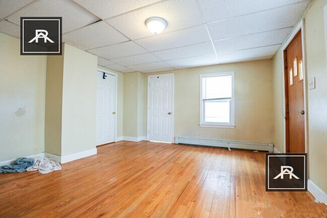 Building Photo - 5 bedroom in Brighton MA 02135