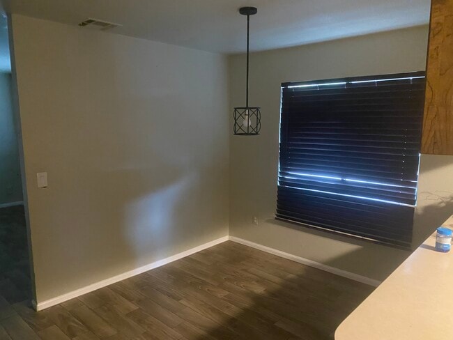 Foto del edificio - 9715 Glenn St