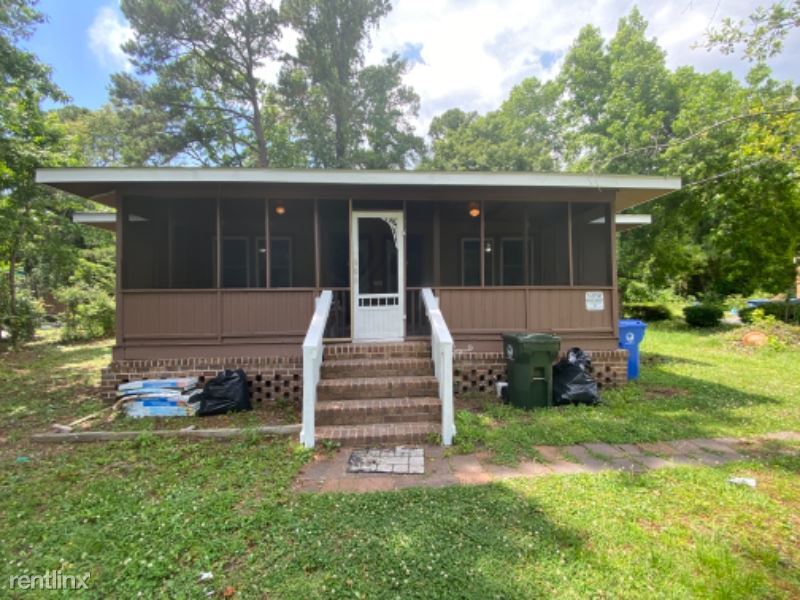 Primary Photo - 1307 Hemingway St