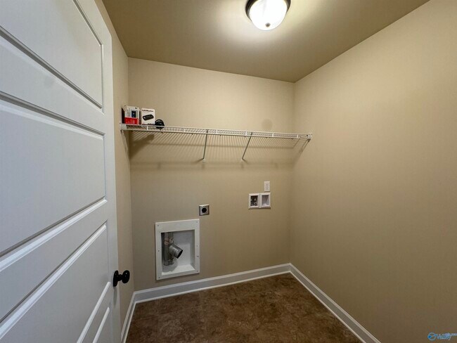 Foto del edificio - 120 Meadowglade Ln