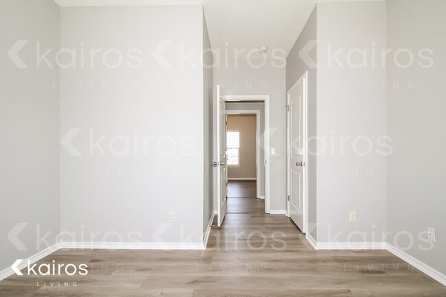 Building Photo - 4209 Notting Hill Dr