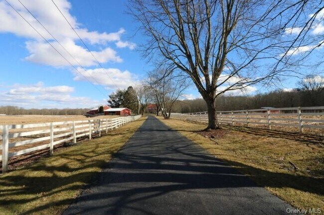 Building Photo - 248 Brimstone Hill Rd