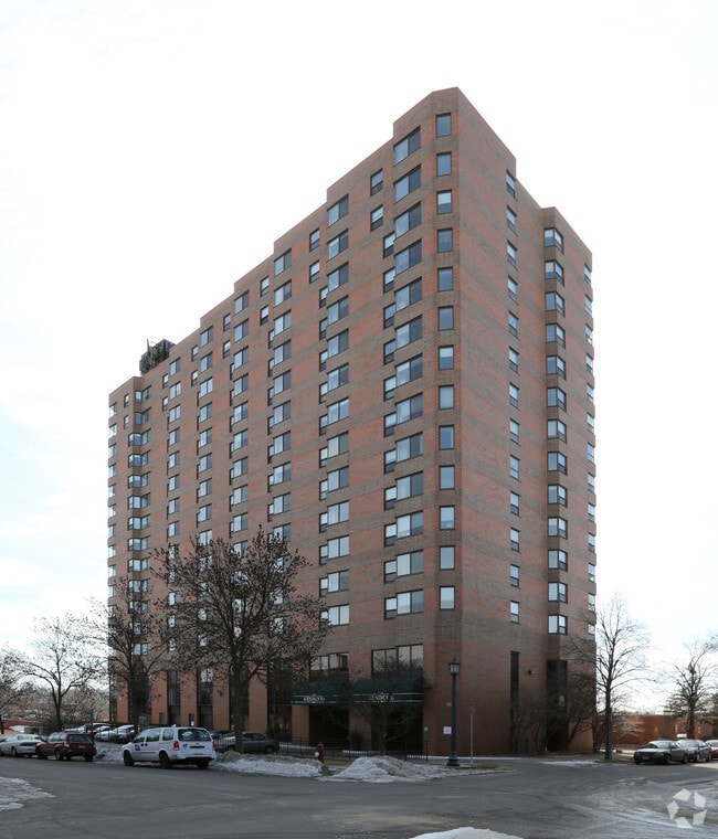 Building Photo - The Kenwood