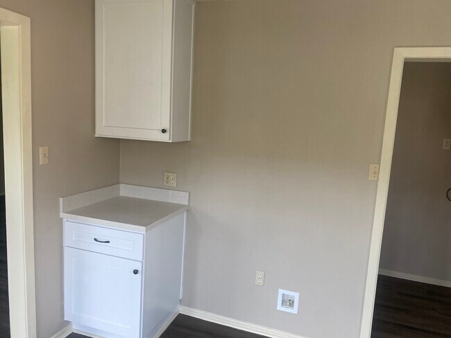 Kitchen - 11636 Downey Ave