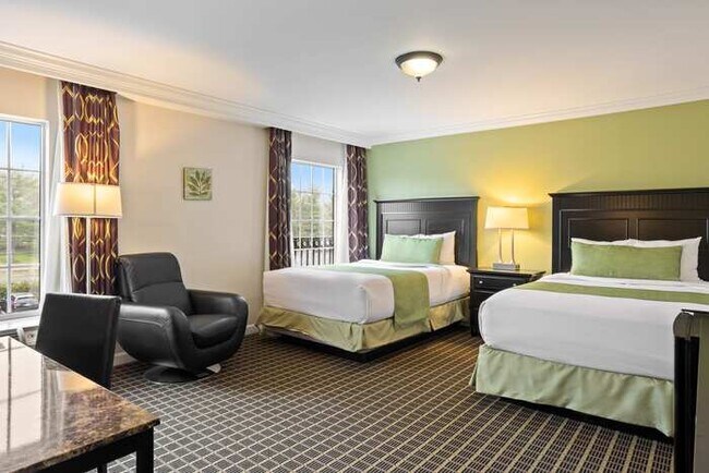 Building Photo - Serene stay with amenities & breakfast bar