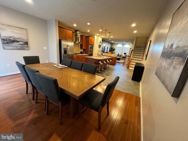 Foto del edificio - 20649 Duxbury Terrace