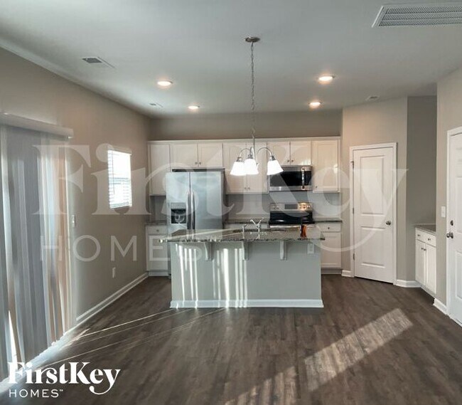 Foto del edificio - 5510 Cobblestone Glen Dr