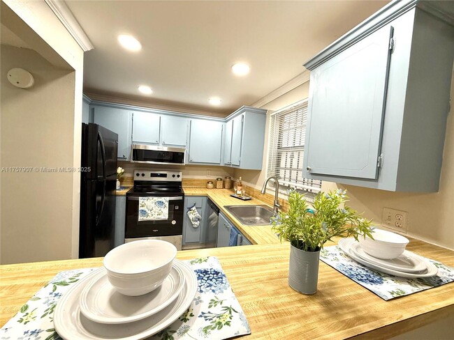 Foto del edificio - 4211 NW 19th St
