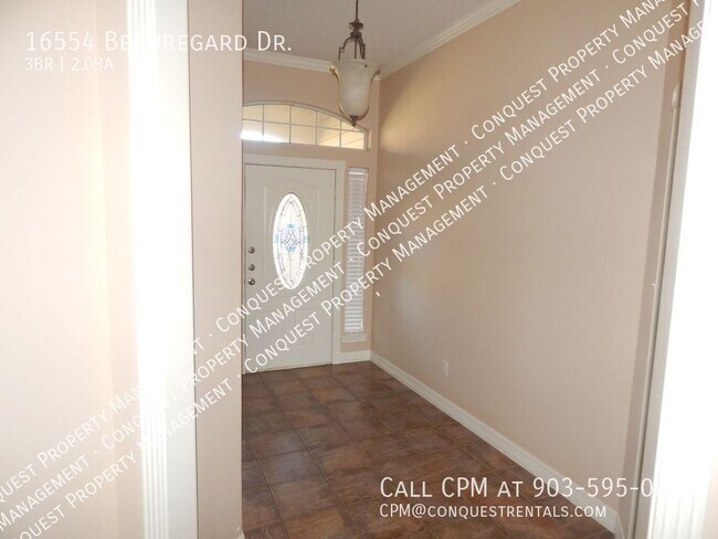 Building Photo - South Tyler! Gorgeous 3 Bedroom, 2 Bath Home