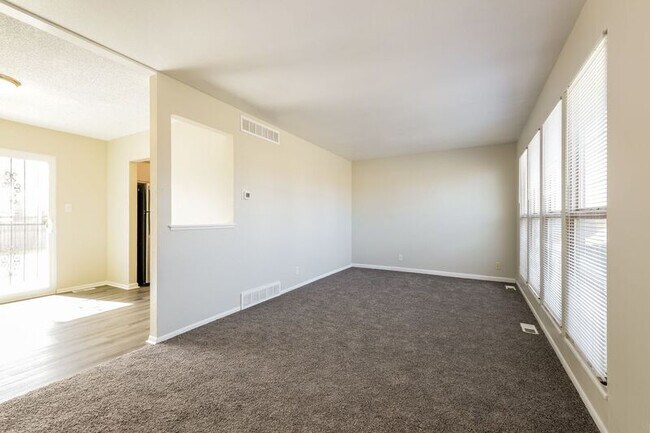 Building Photo - 13290 E 51st Ave