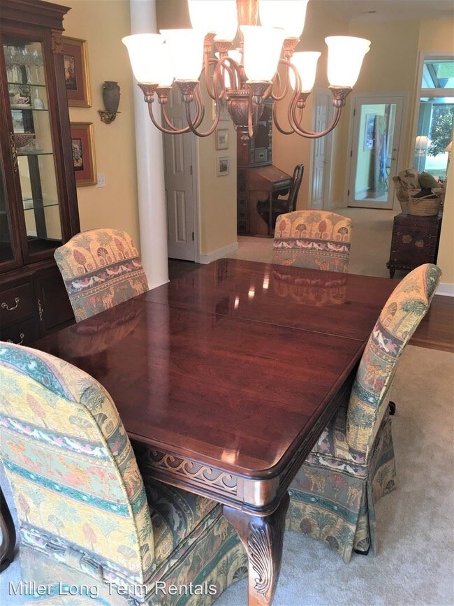 Foto del edificio - 3 br, 3 bath House - 15 Sussex Lane
