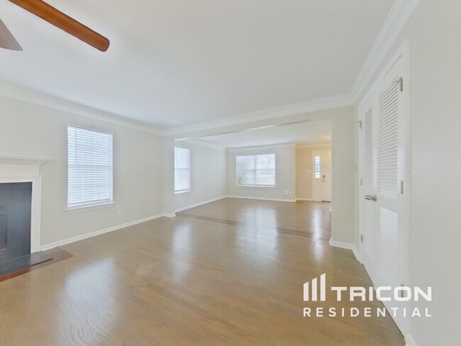 Foto del edificio - 1545 Elm Log Ct