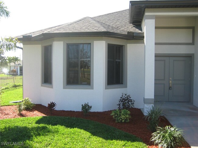 Building Photo - 410 SW 42nd Terrace