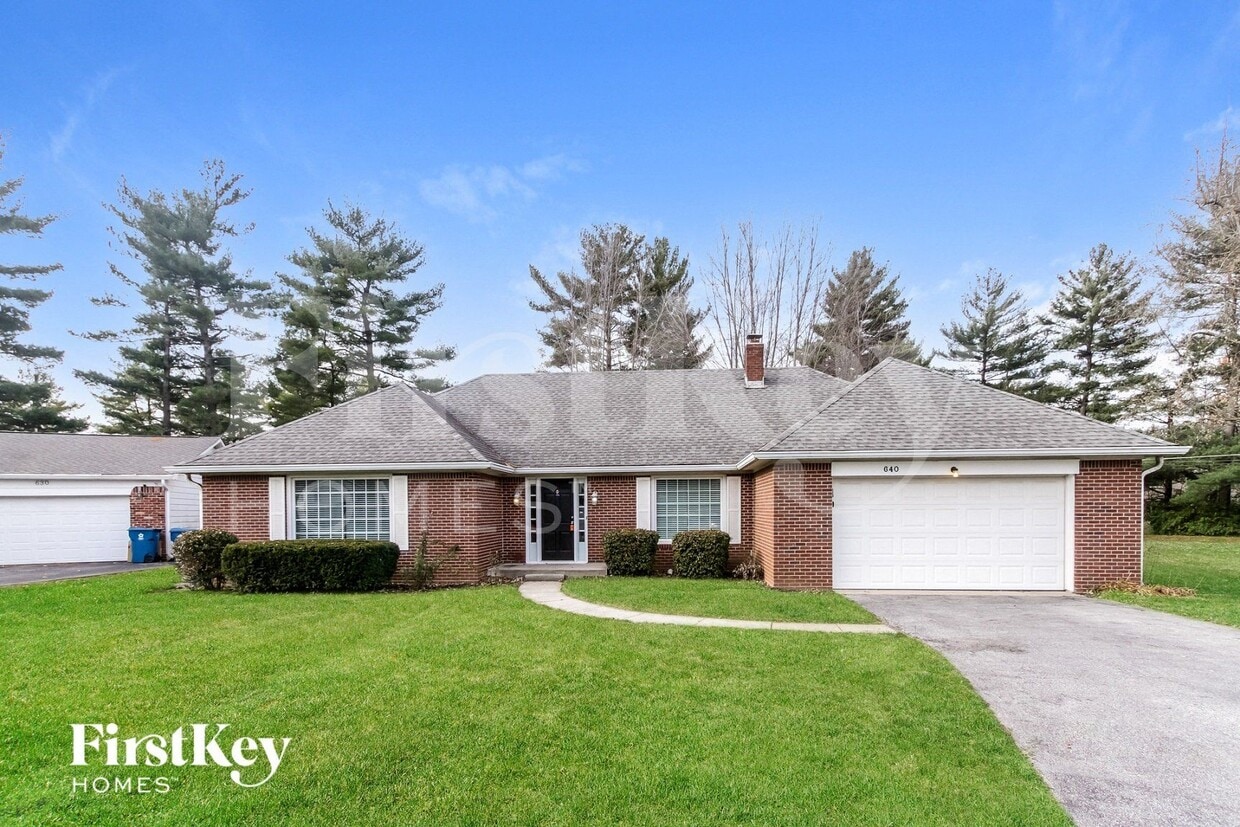 Foto principal - 640 Ashford Dr