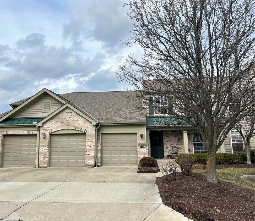 1620 Ashley Ct Unit 301, Florence, KY 41042 Condo for Rent in Florence, KY