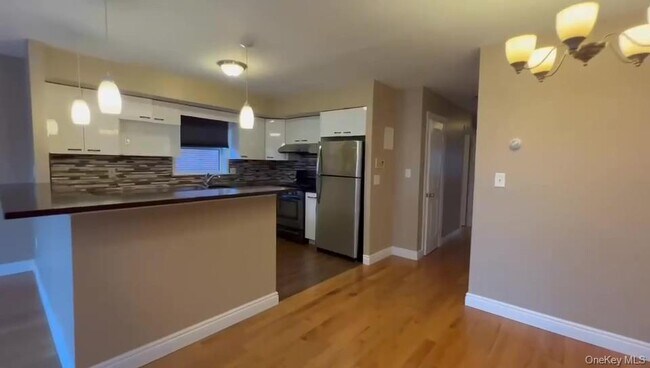 Foto del edificio - 57-32 136th St