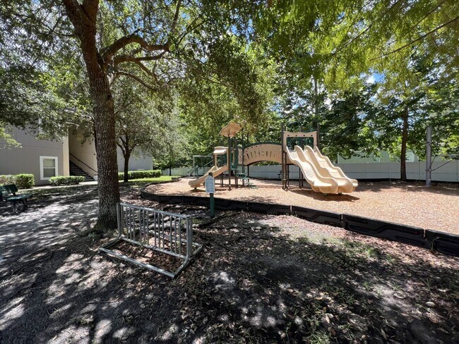 Foto del edificio - Price Reduction! Nature's Hideaway 2/2 Ups...