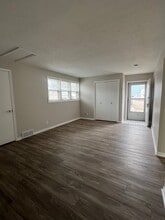 Building Photo - 1902 S 46th St