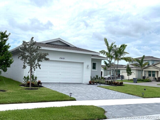 Building Photo - 13419 Noble Dr