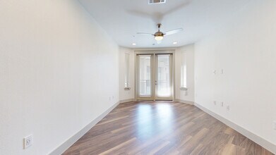 Interior Photo - Vitruvian West