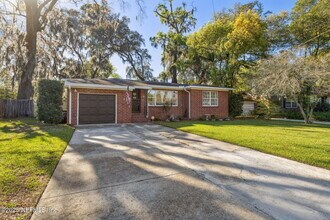 Building Photo - 1007 Brierfield Dr