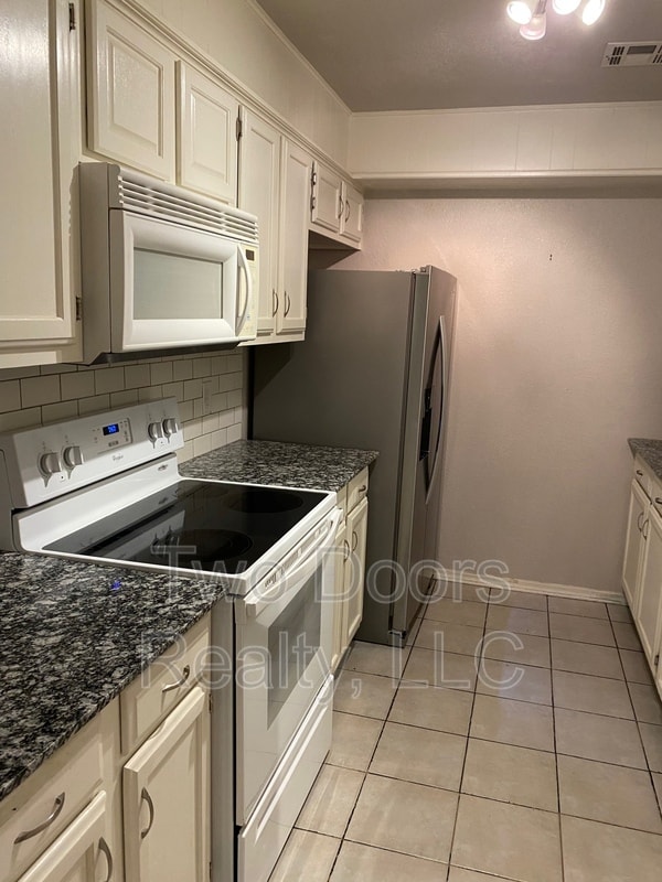 Foto del edificio - 12303 SW 14th St