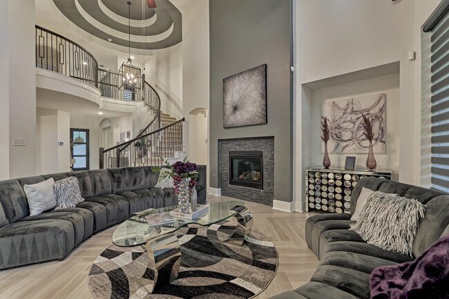 Foto del edificio - 407 Tulip Tree Ct