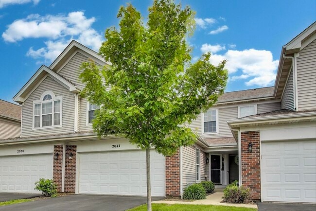 Building Photo - 2044 Peach Tree Ln