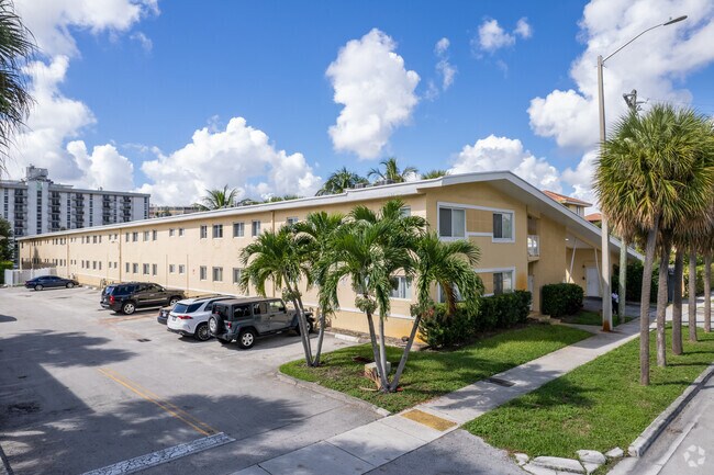 Foto del edificio - Snake Creek Landing Condos