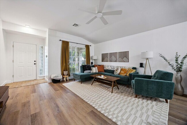 Building Photo - 9321 Linkmeadow Dr