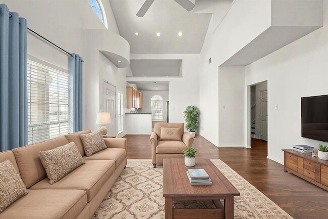 Foto del edificio - 8400 Hickory St