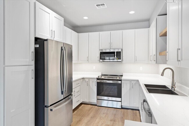 Building Photo - Riverwalk Whitefish Condo