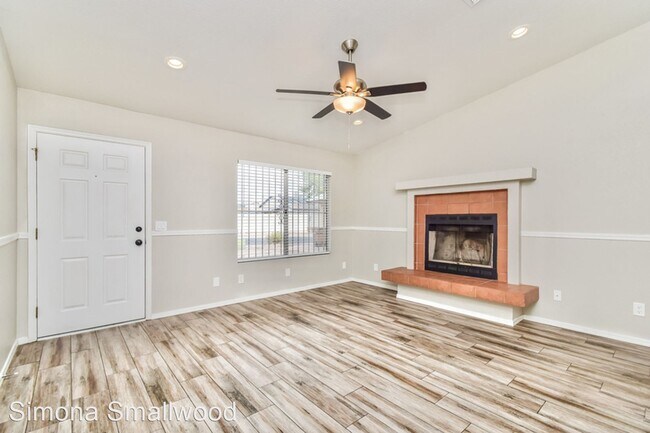 Foto del edificio - 3 br, 2 bath House - 9249 N Hampshire Drive