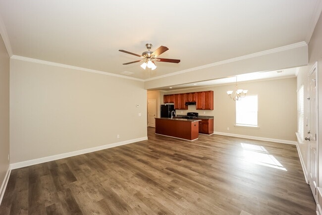 Building Photo - 5179 Howell Ct