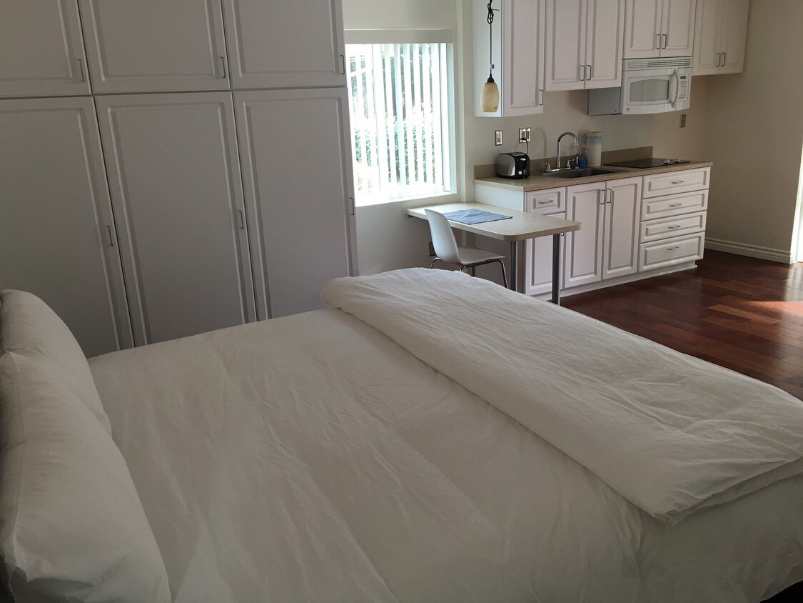 25000 Glen Ivy Rd, Corona, CA 92883 Apartments in Corona, CA