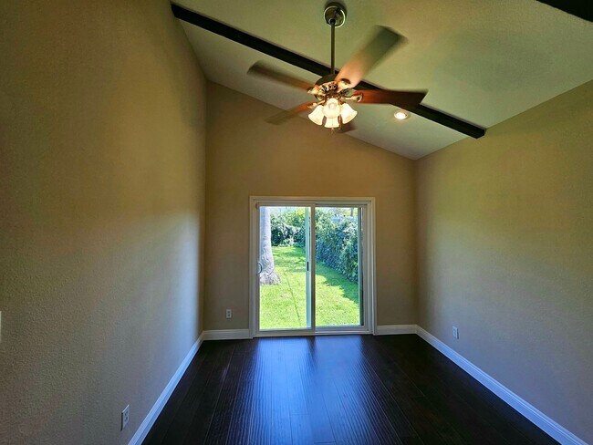 Building Photo - Stunning Remodeled Home with Modern Upgrades