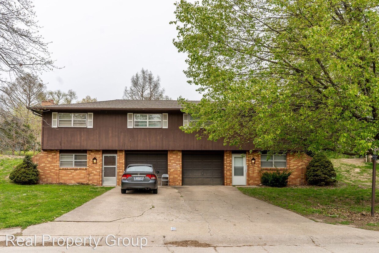 Building Photo - 4313-4315 W Bethany Dr
