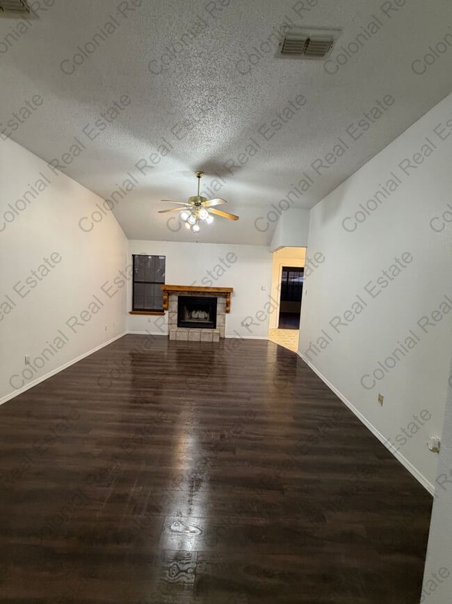 Building Photo - 1012 Stanton Pl