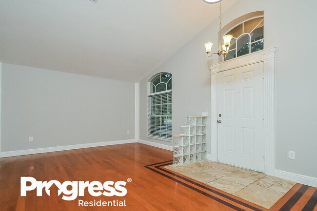 Building Photo - 732 Somerstone Dr