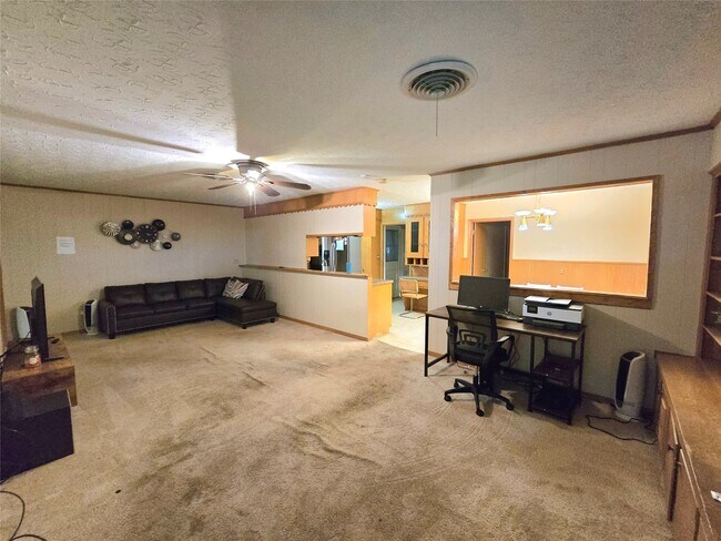 Foto del edificio - 1702 Ivie Lee St