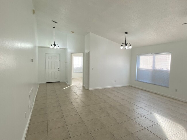 Foto del edificio - Home for rent